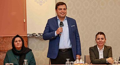 Zümra Tarhanası kadıların yüzünü güldürdü