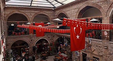 17. yüzyıldan günümüze ulaşmayı başaran Taşhan halen ayakta