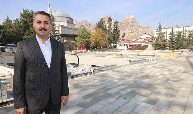 37 yıllık çarşının yenileme çalışmalarında sona gelindi