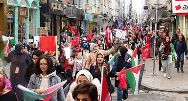 'Dünya Şehit Çocuklar Günü'nde Filistinli çocuklar için yürüdüler