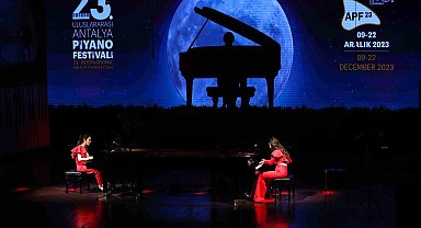 'Piyanonun kraliçeleri' Antalya'da sahne aldı