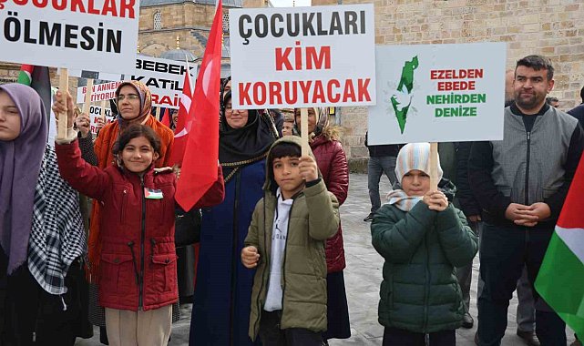 4 yaşındaki Hafsa Çakmak: "Filistin'deki çocuklar bizim kardeşimizdir. Hiçbir yerde çocuklar ölmesin"