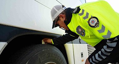 43 ilin geçiş güzergahında 'kış lastiği' denetimi