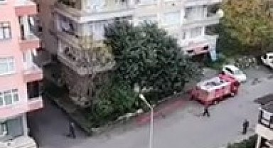 5 katlı binanın çatısı alev alev yandı