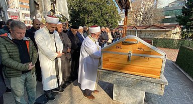 50 yıl boyunca gönüllü olarak hafızlık yaptığı camiden son yolculuğuna uğurlandı