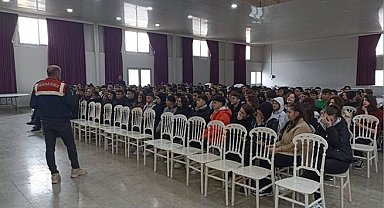 56 veliye "En İyi Narkotik Polisi Anne" eğitimi