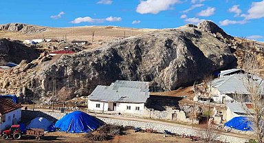 6 Şubat depreminde düşen kayalara çelik ağlı önlem