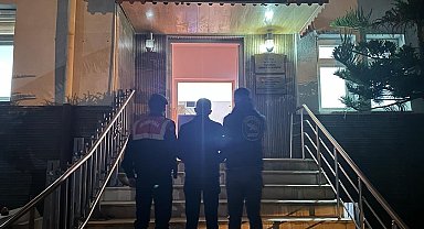 9 yıldır aranan cinayet şüphelisi sahte kimlikle yakalandı