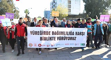 Adana'da 750 kişi bağımlılığa karşı yürüdü