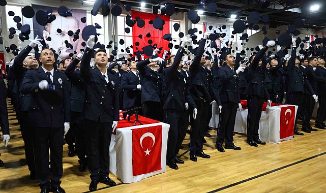 Adana'da 750 polis adayı mezun oldu