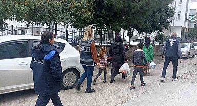 Adana'da cam silen ve dilenen şahıslar gözaltına alındı