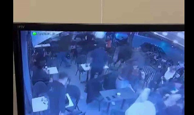 Adana'da Starbucks'a yapılan silahlı saldırının güvenlik kamera görüntüleri ortaya çıktı