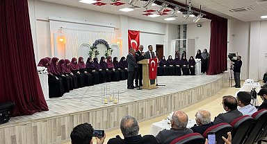 Adilcevaz'da 24 hafız için hafızlık icazet merasimi düzenlendi