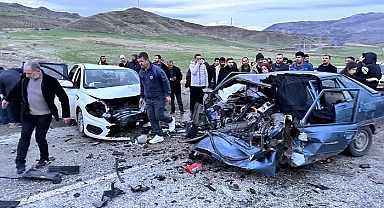 Adıyaman'da feci kaza! Kafa kafaya çarpıştılar: 3 kişi öldü, 3 kişi yaralandı