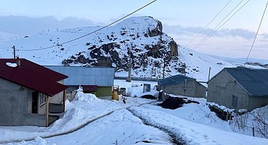 Ağrı'da 86 köy yolu kar nedeniyle ulaşıma kapandı