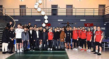 Ahmet Nur Çebi, Futbol A Takımı ve Tekerlekli Sandalye Basketbol Takımı'na veda etti