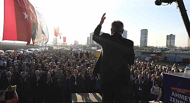 Ahmet Zenbilci Bulvarı açıldı, Adanalılar Murat Kekilli konseriyle coştu