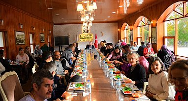AK Parti Edremit'te engellileri unutmadı