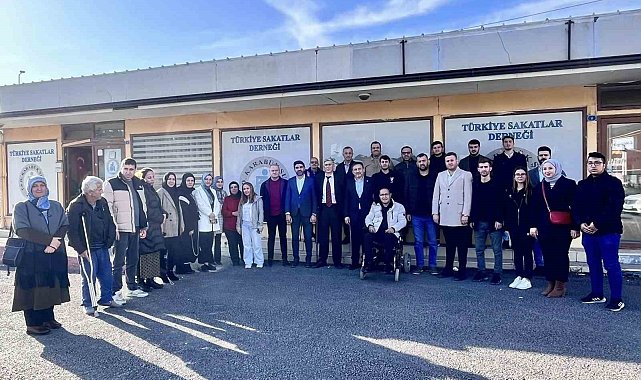 AK Parti'den engelliler için tekerlekli sandalye