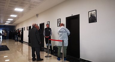 Akademisyen odasında ölü bulundu
