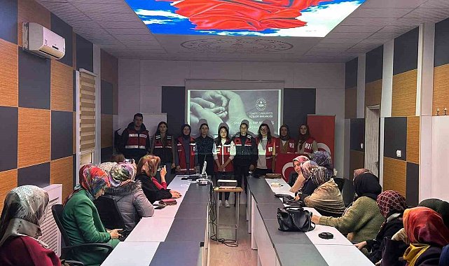 Akdağmadeni'nde anne ve anne adayları bilgilendirildi