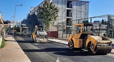 Akdeniz'de asfalt çalışmaları aralıksız sürüyor