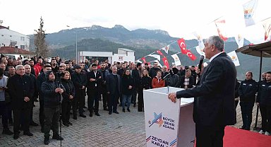 Aladağ'da Başkan Zeydan Karalar, 30 öğrencilik misafirhanenin açılışını yaptı