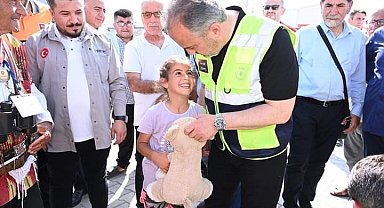 Alinur Başkanı unutmayan Melek: "Seni çok özledim Bursa'ya gelmek istiyorum"