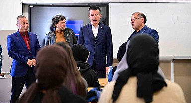 Altındağ Belediyesi'nden öğrencilere TYT kitabı desteği