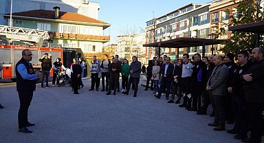 Altınova'da deprem ve yangın tatbikatı gerçeği aratmadı