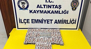 Altıntaş'ta çantasında bin 890 adet uyuşturucu hap ele geçirilen şüpheli tutuklandı