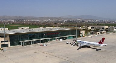 Anadolujet uçağı, Elazığ'a zorunlu iniş yaptı