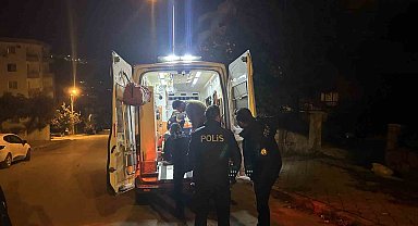 Anahtarını evde unutan genç balkondan girmeye çalışınca ikinci kattan yere çakıldı