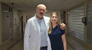 Anne babasının izinden gitti, doktor oldu