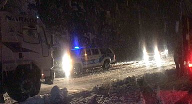 Antalya-Konya karayolunda kar sebebiyle ağır tonajlı araçların geçişine izin verilmiyor