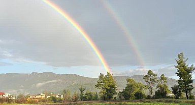 Antalya'da çift gökkuşağı kartpostallık görüntü oluşturdu