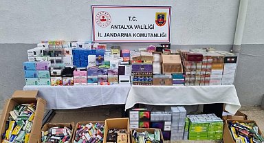 Antalya'da kaçak sigara operasyonu