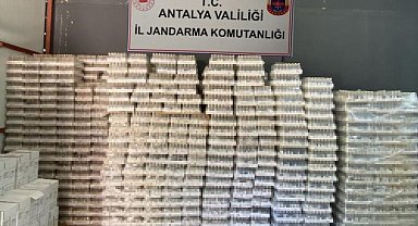 Antalya'da yılbaşı öncesi 2 bin 523 litre kaçak içki ele geçirildi