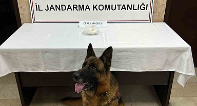 Aranan şahıs uyuşturucu ile yakalandı