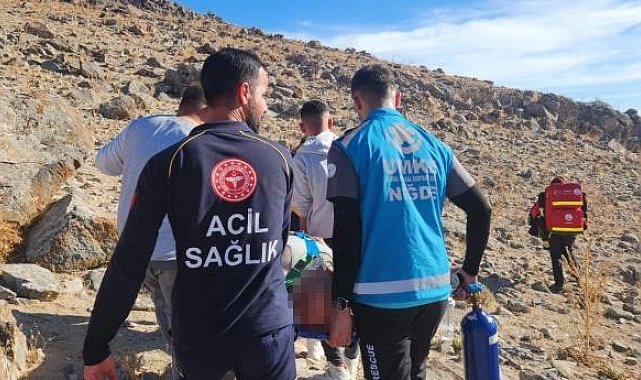 Arazide rahatsızlanan avcının yardımına UMKE yetişti