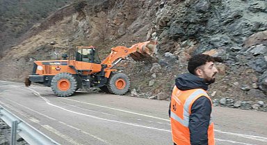 Artvin'de heyelan sonucu bir kişi yaralandı