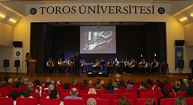 Aşık Veysel Mersin'de türküleriyle anıldı