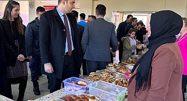 Aslanapa'da Filistin için hayır çarşısı açıldı