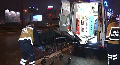 Ataşehir'de park halindeki otomobilin içinde erkek cesedi bulundu