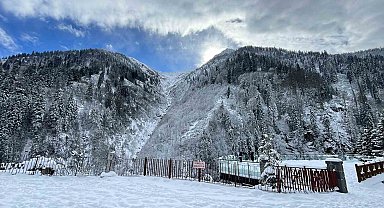 Ayder Yaylası'ndan kartpostallık kar manzaraları