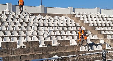 Aydın'da 73 yıllık stadın yıkım süreci başladı