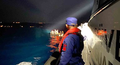 Ayvacık açıklarında Yunan unsurlarınca ölüme terk edilen 49 kaçak göçmen kurtarıldı