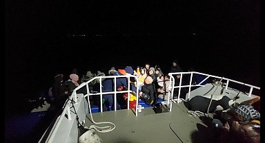 Ayvalık'ta 42 düzensiz göçmen kurtarıldı