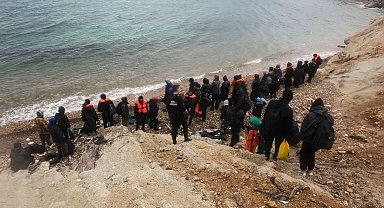 Ayvalık'ta 81 göçmen kurtarıldı
