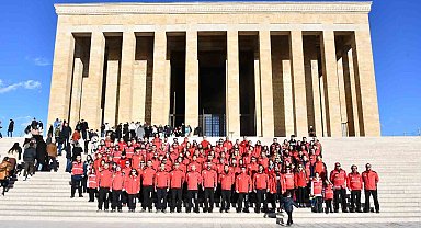 BAKUT'tan Anıtkabir'e ziyaret
